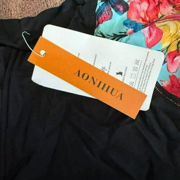 AONIHUA women's size XXL pink and black surf shirt with bikini bottom set - Picture 9 of 9